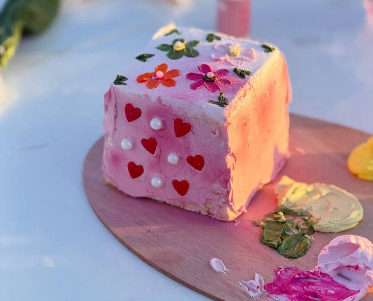 &ldquo;Painting on cakes&rdquo; workshop, Manora Chavannes Restaurant